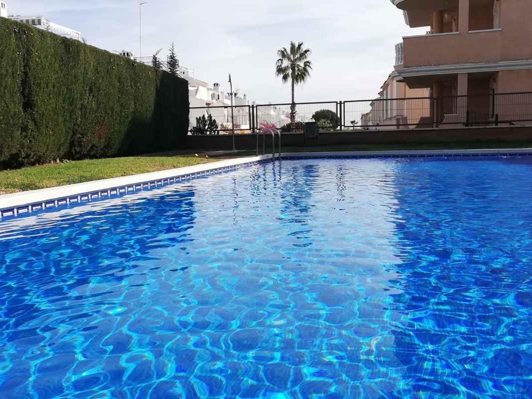 Penthouse Op Toplocatie Οριουέλα Εξωτερικό φωτογραφία